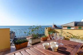 ALTIDO Camogli Treasure for 4 with Terrace and Incredible View